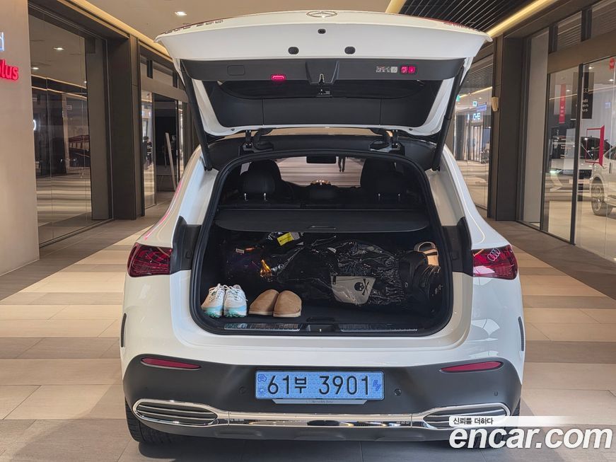 Mercedes-Benz EQE 2024