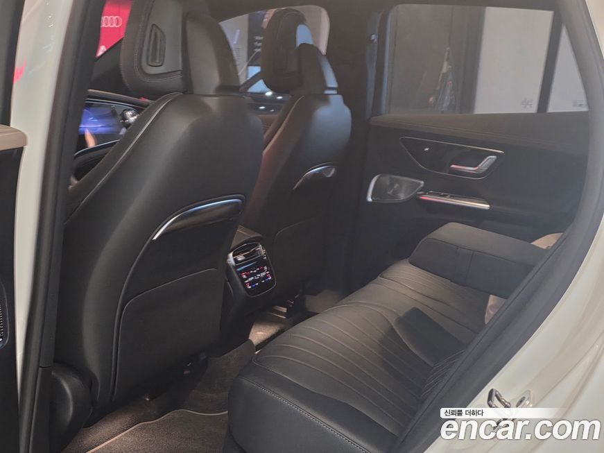 Mercedes-Benz EQE 2024