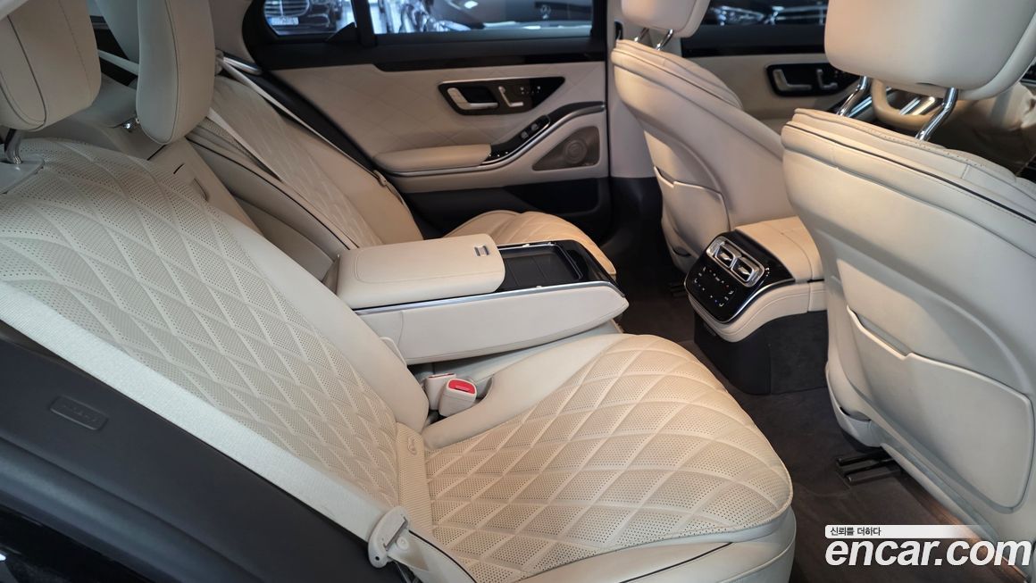 Mercedes-Benz S-Class 2022