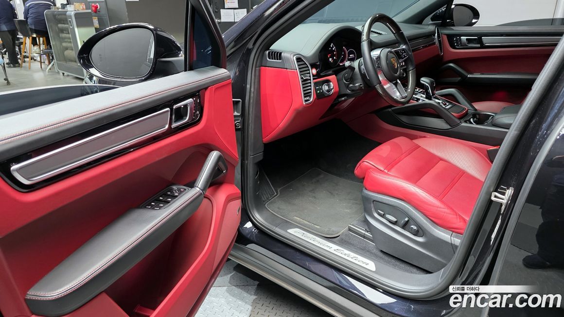 Porsche Cayenne 2022