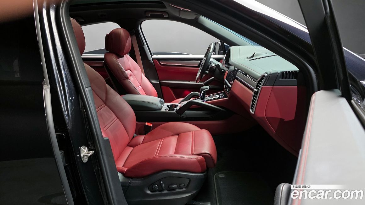 Porsche Cayenne 2022