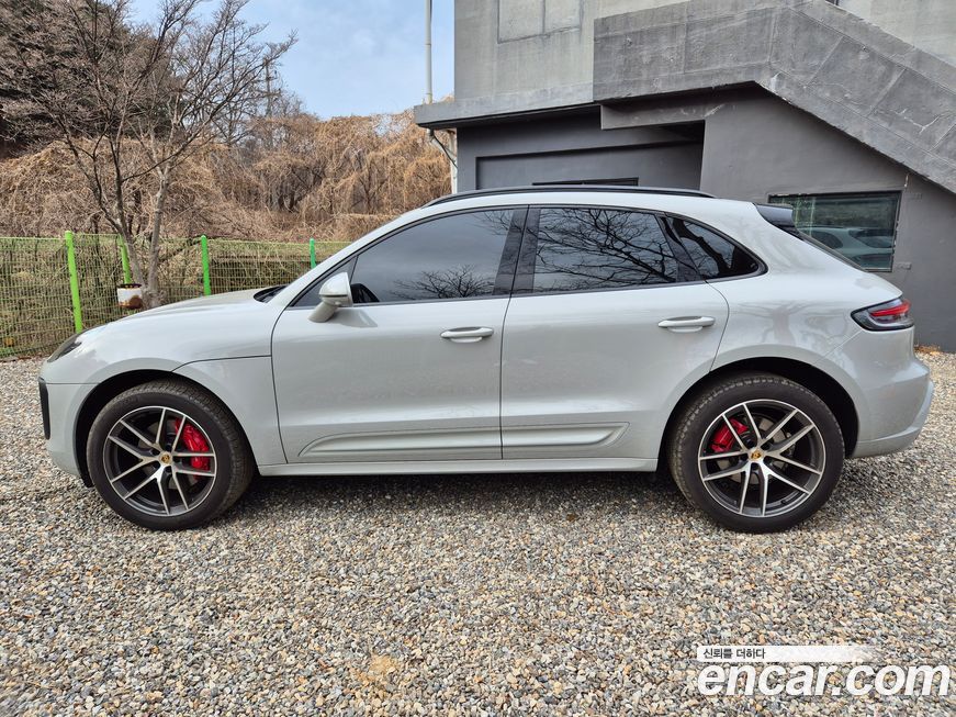 Porsche Macan 2023