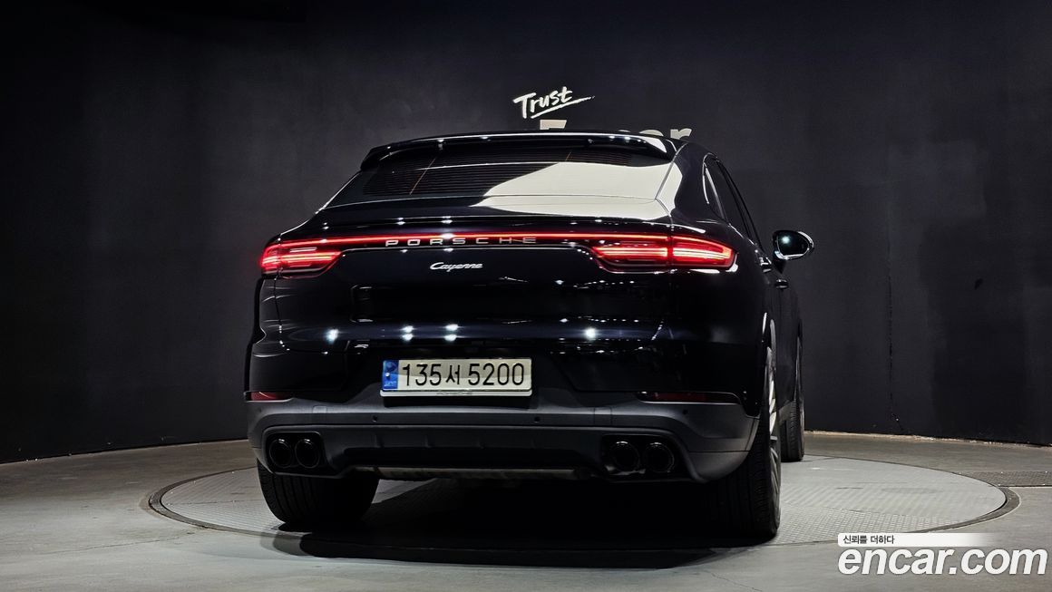 Porsche Cayenne 2022