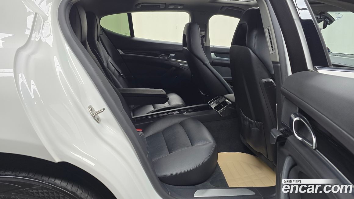 Porsche Panamera 2011