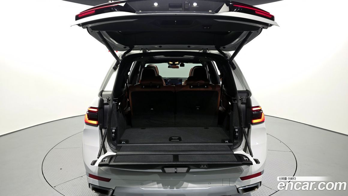 BMW X7 2023