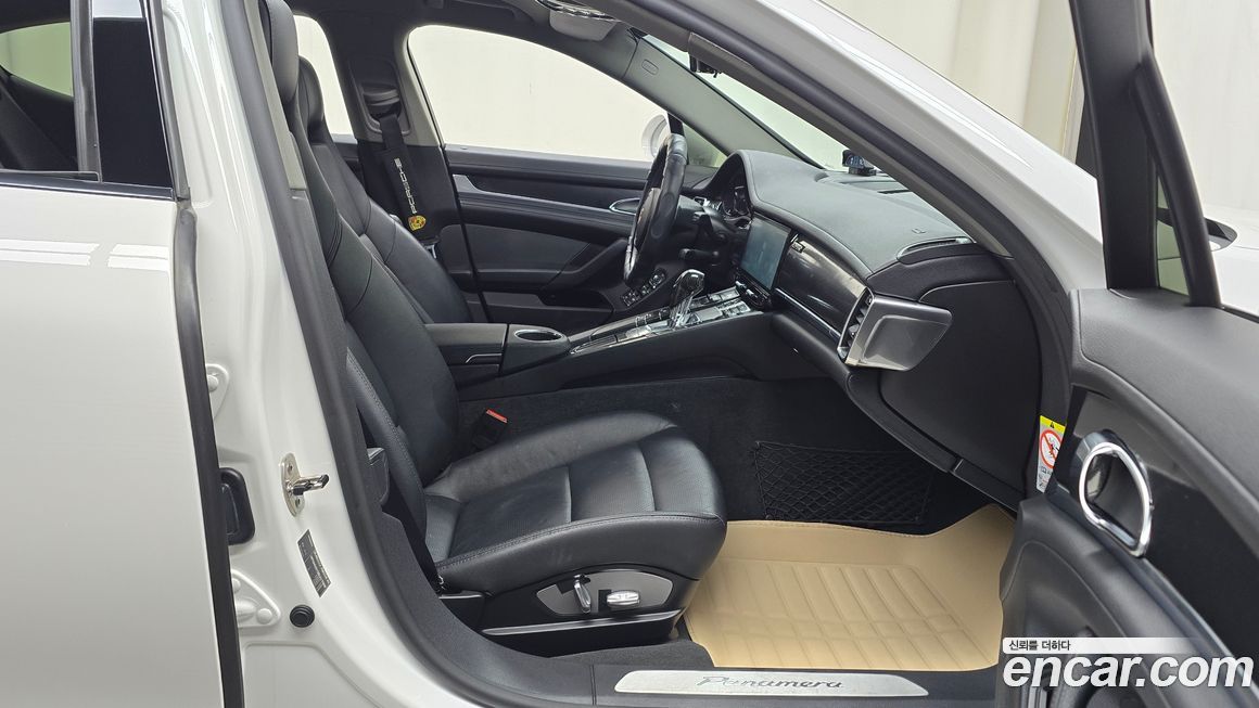 Porsche Panamera 2011