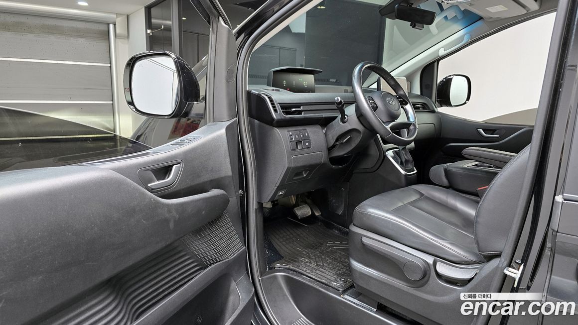 Hyundai Staria 2023