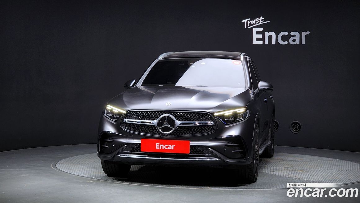 Mercedes-Benz GLC-Class 2025