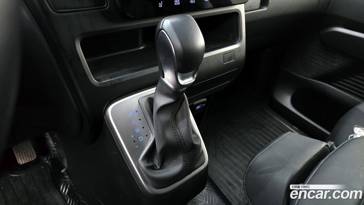 Hyundai Staria 2023