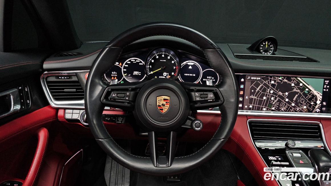 Porsche Panamera 2023