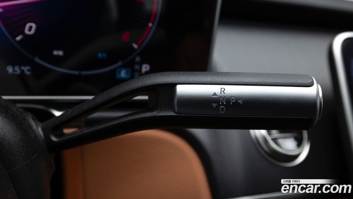 Mercedes-Benz S-Class 2025