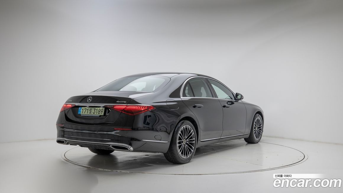 Mercedes-Benz S-Class 2025