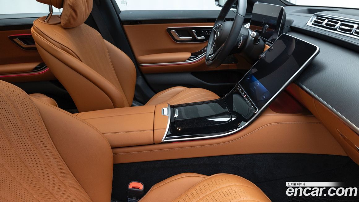 Mercedes-Benz S-Class 2025