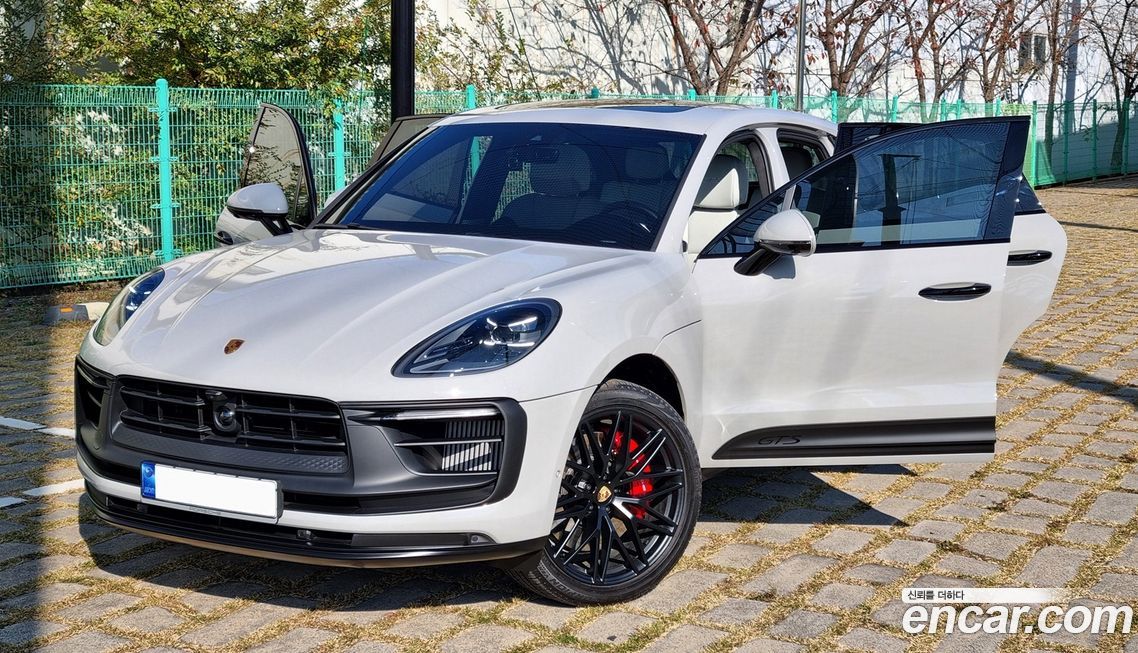 Porsche Macan 2023