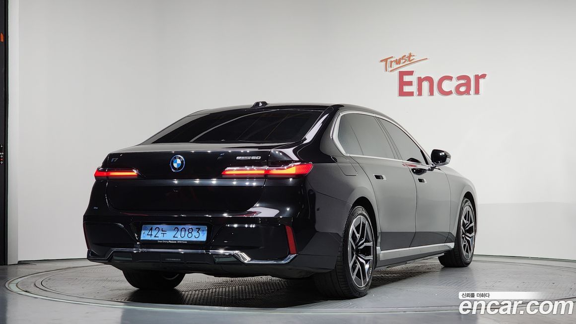 BMW i7 2024