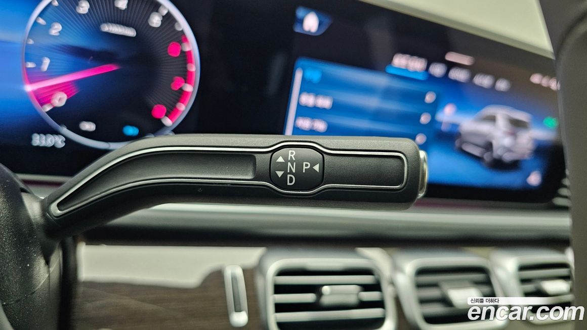 Mercedes-Benz GLE-Class 2025