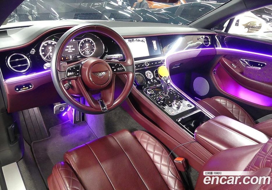 Bentley Continental 2020