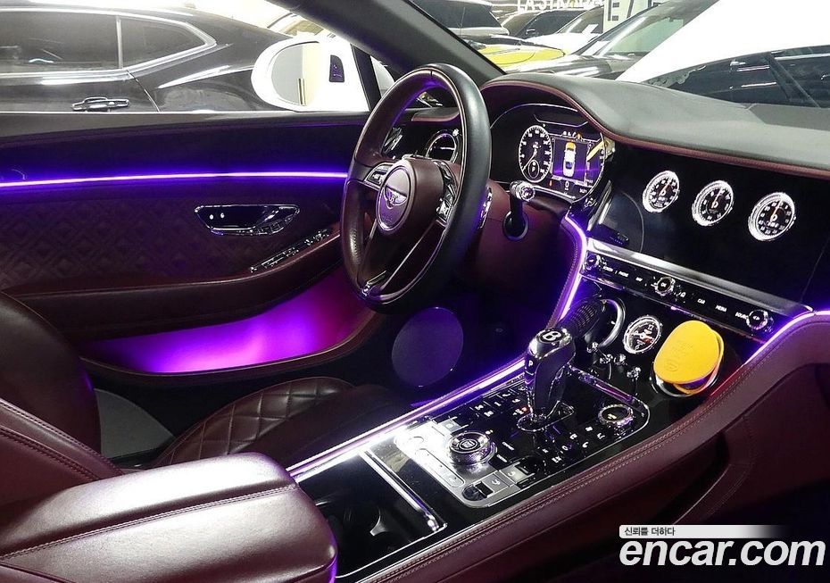 Bentley Continental 2020