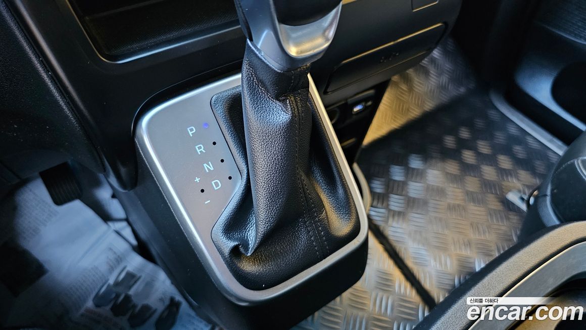 Hyundai Staria 2022
