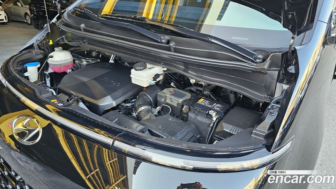 Hyundai Staria 2022