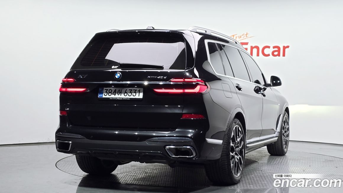 BMW X7 2025