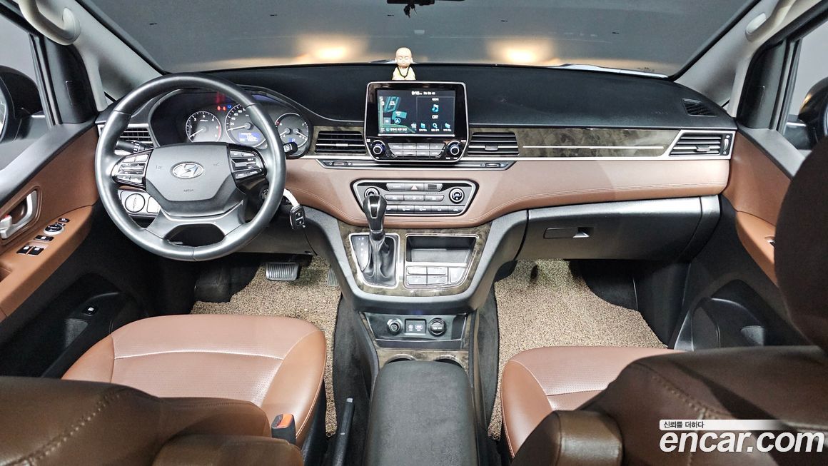 Hyundai Starex 2019