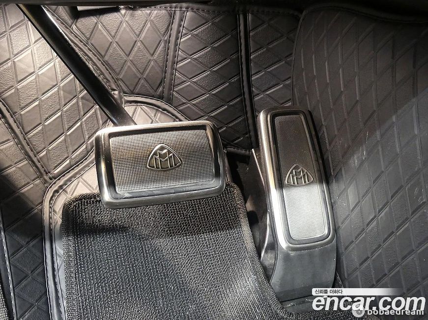 Mercedes-Benz GLS-Class 2023