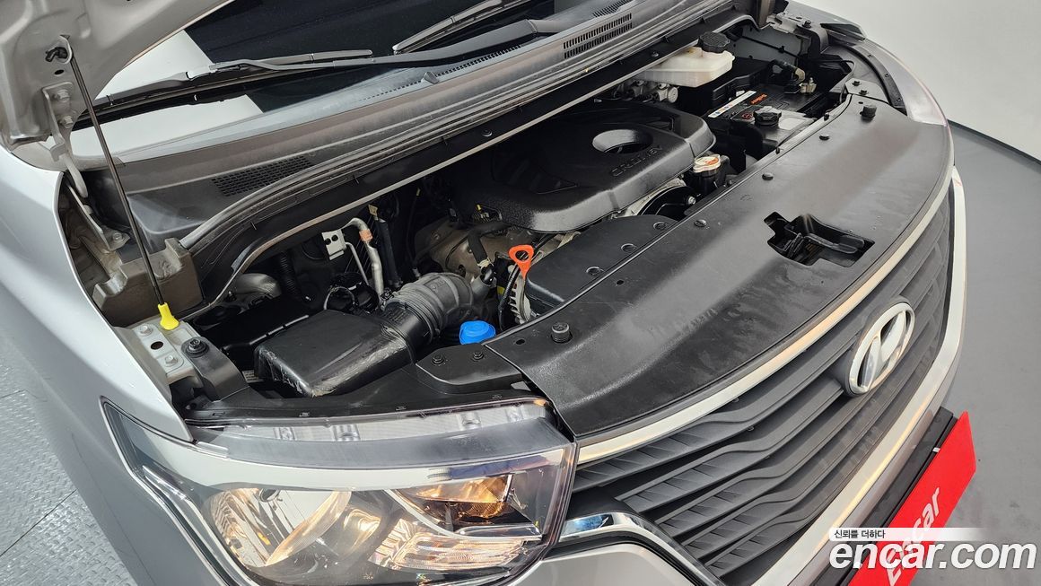 Hyundai Starex 2021