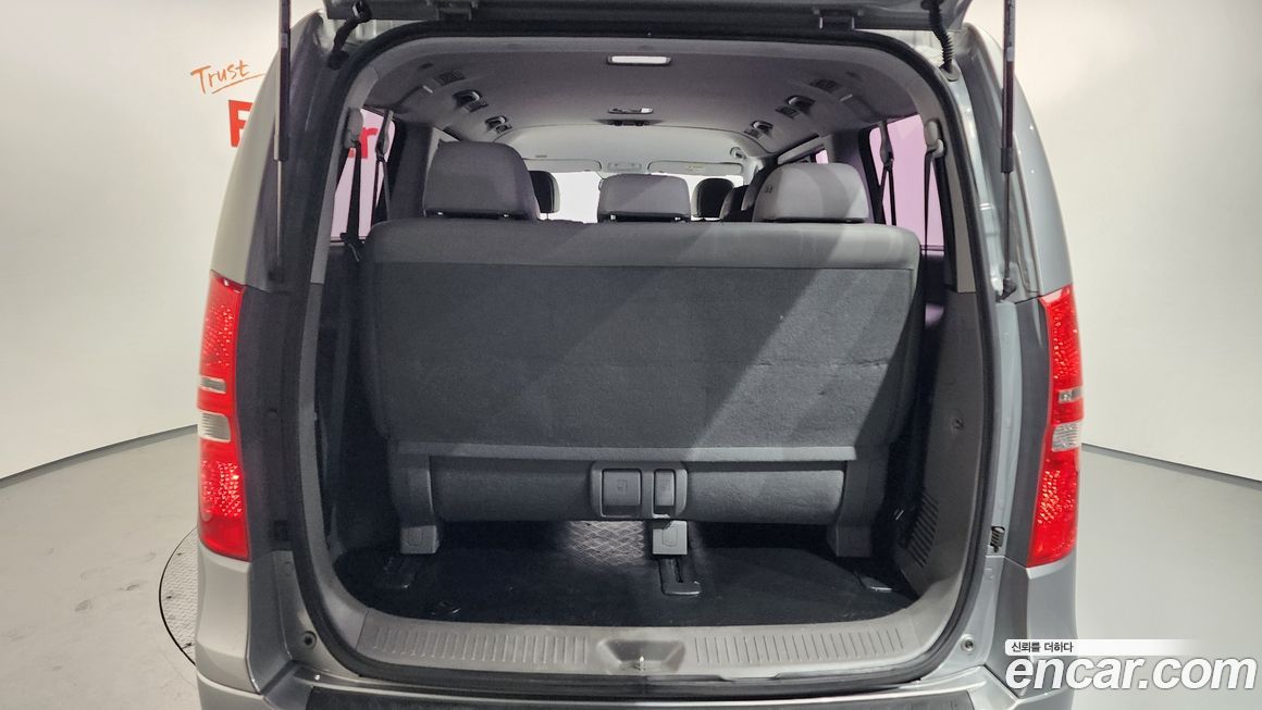 Hyundai Starex 2021