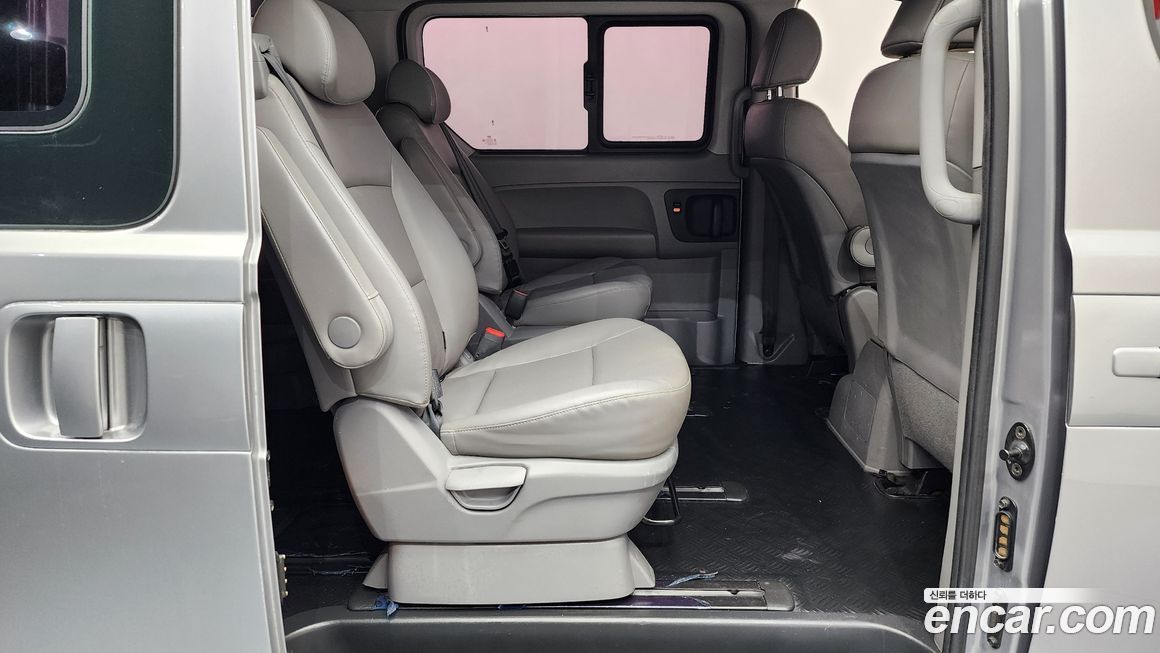 Hyundai Starex 2021
