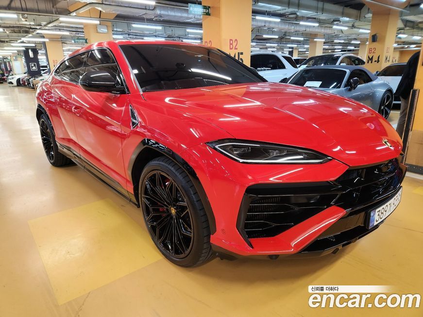 Lamborghini Urus 2025