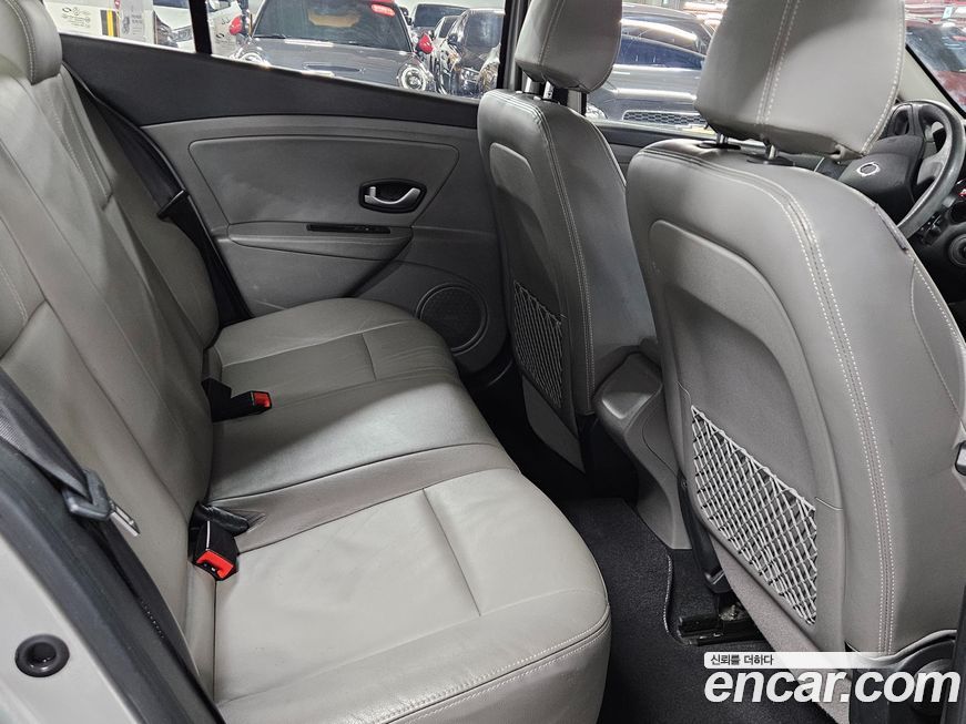 Renault-KoreaSamsung SM3 2011