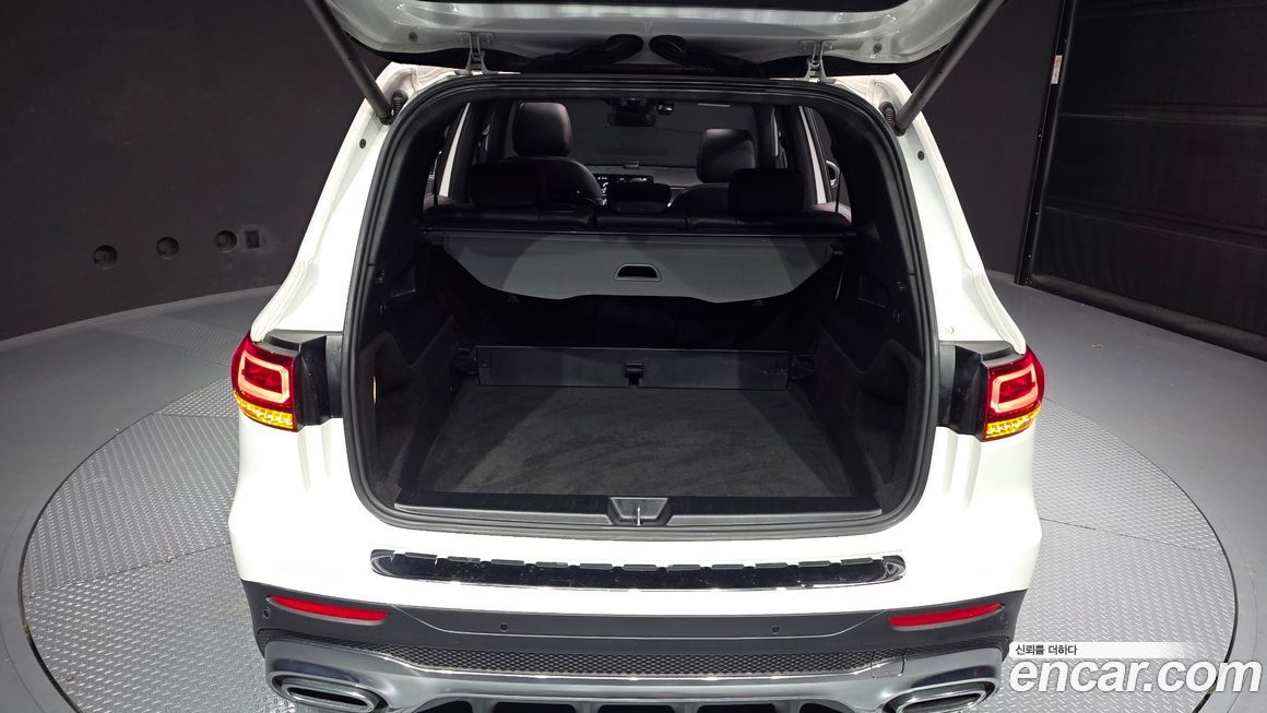 Mercedes-Benz GLB-Class 2021