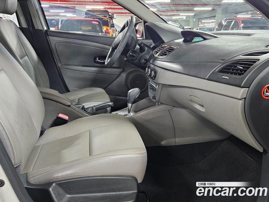 Renault-KoreaSamsung SM3 2011