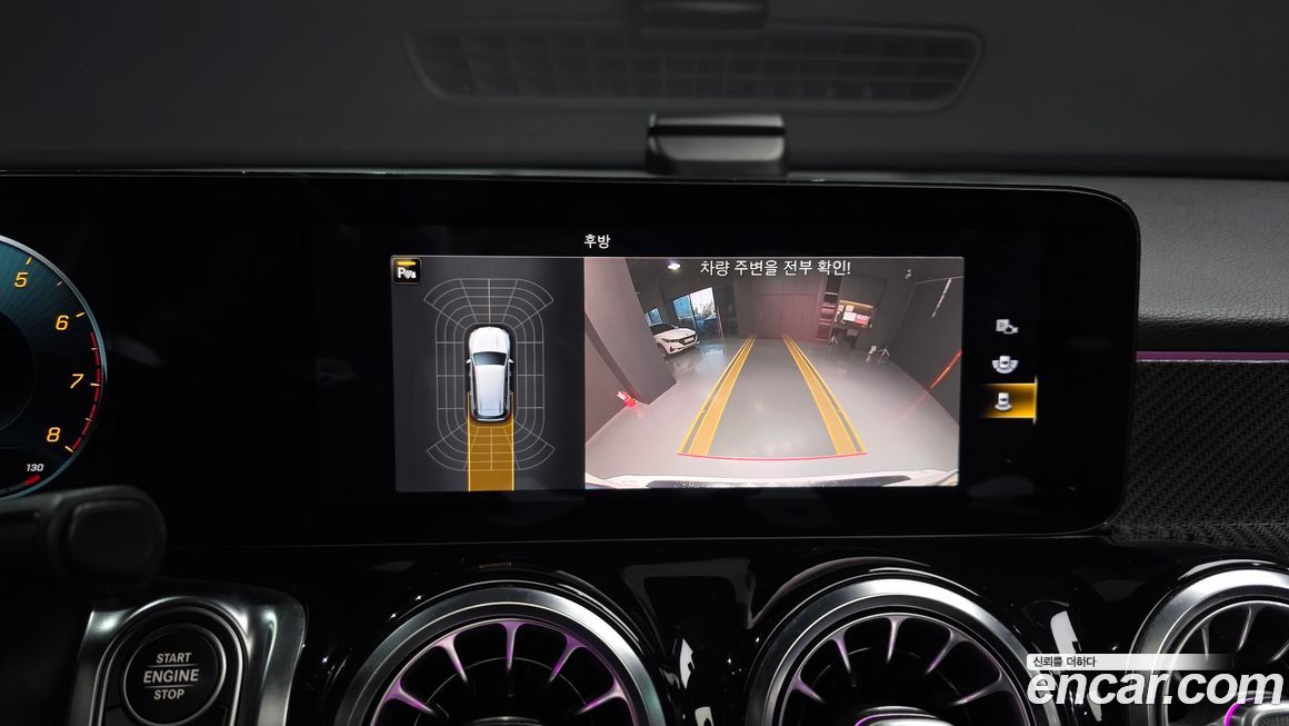 Mercedes-Benz GLB-Class 2021