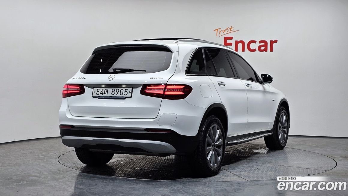 Mercedes-Benz GLC-Class 2019