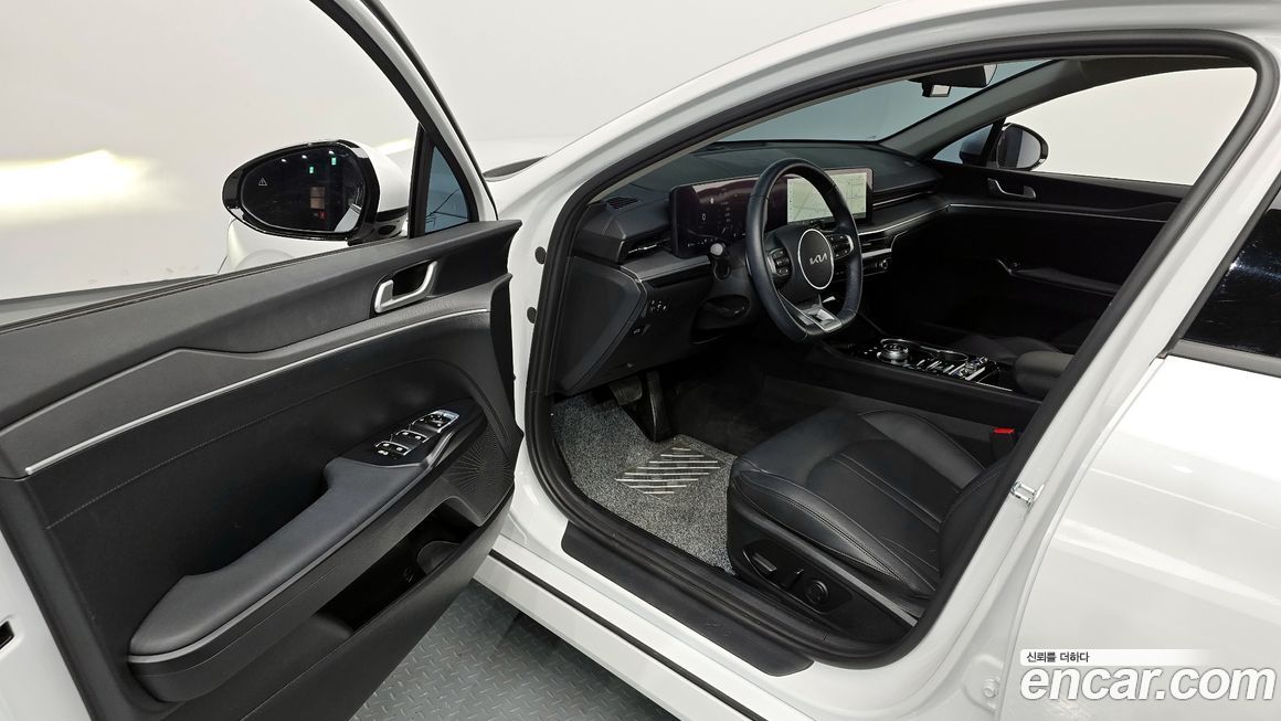 Kia K5 2025