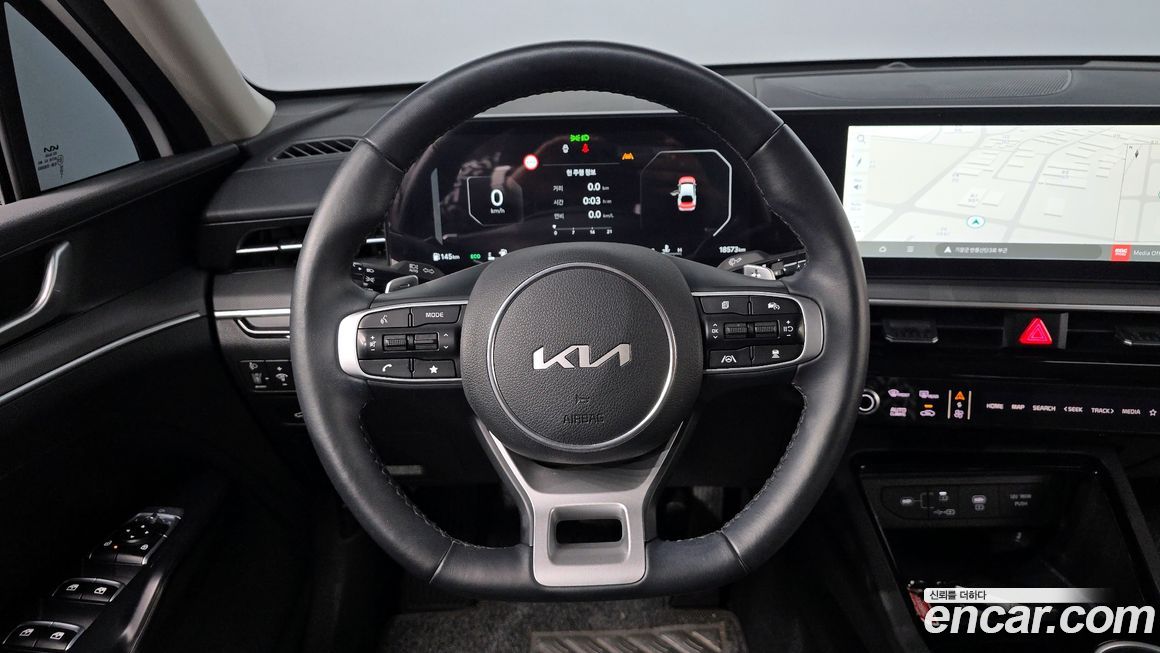 Kia K5 2025