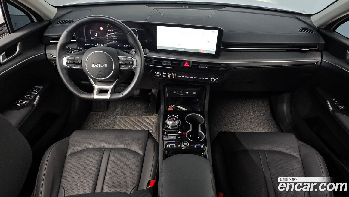Kia K5 2025