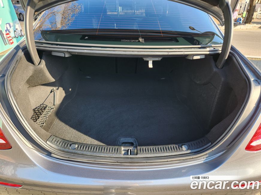 Mercedes-Benz E-Class 2018