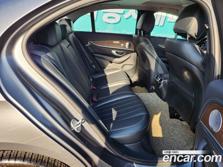 Mercedes-Benz E-Class 2018