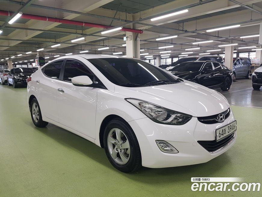 Hyundai AVANTE 2013