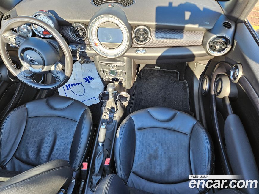 Mini Cooper Convertible 2012