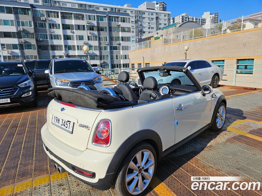 Mini Cooper Convertible 2012