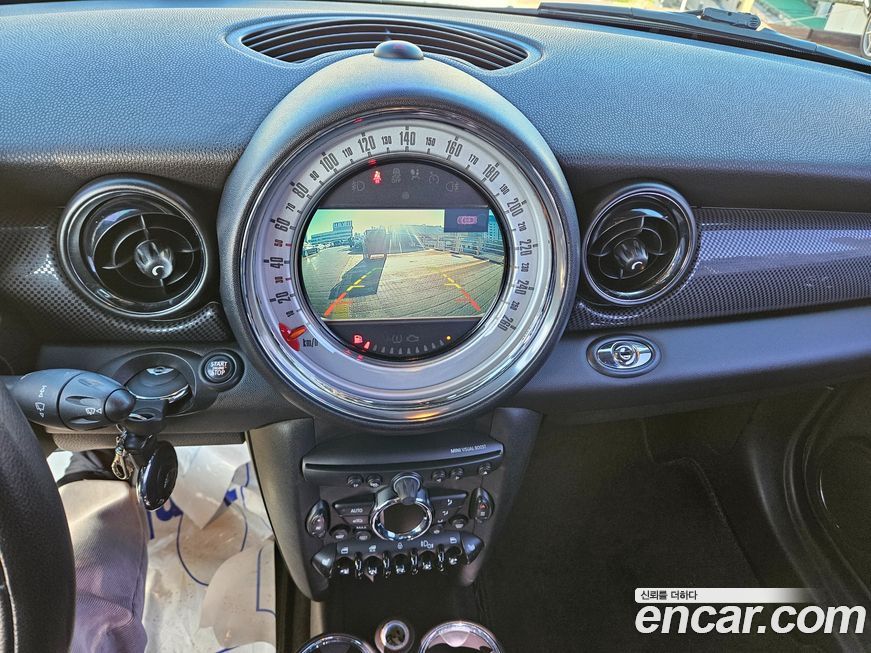 Mini Cooper Convertible 2012