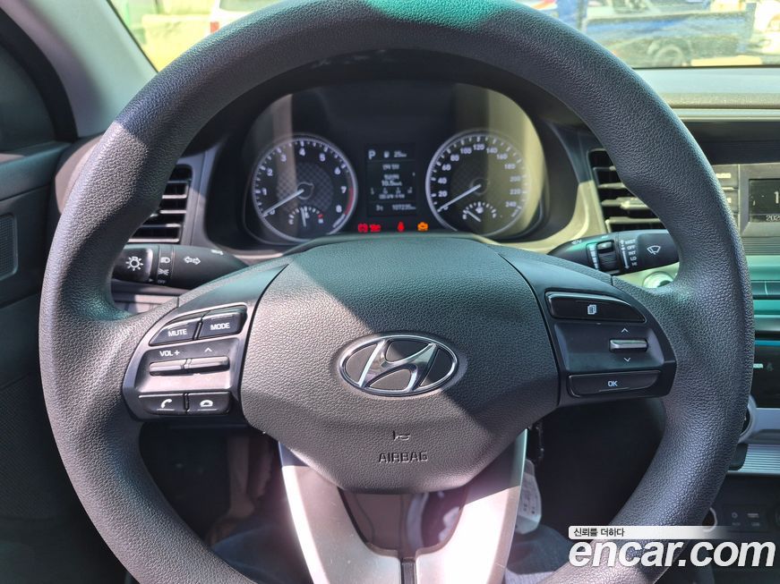 Hyundai AVANTE 2019