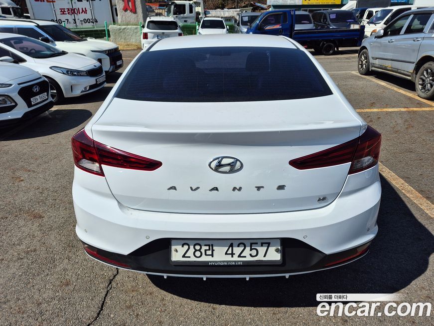 Hyundai AVANTE 2019