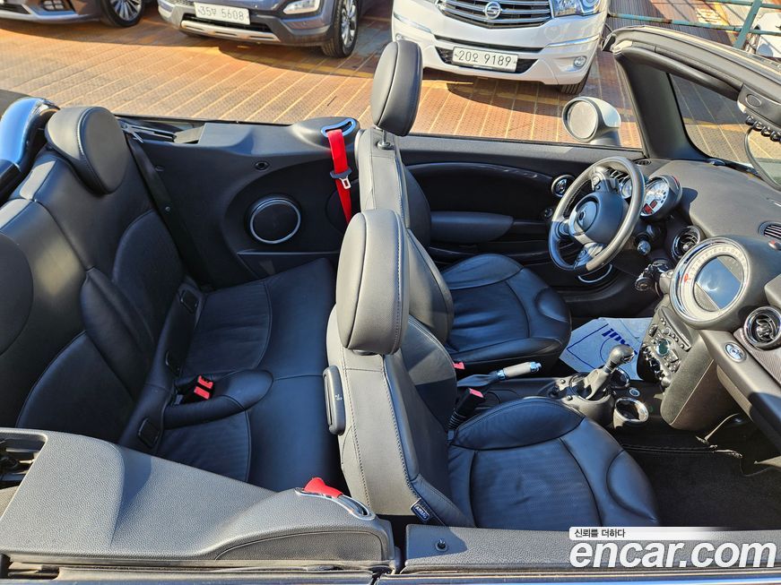 Mini Cooper Convertible 2012