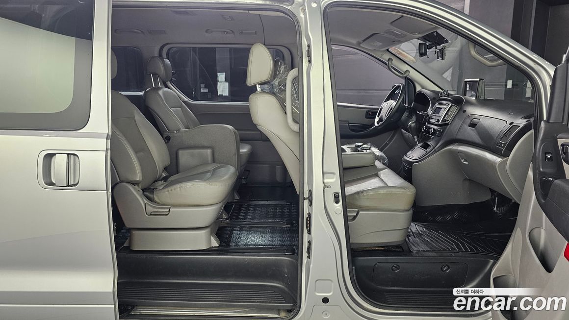 Hyundai Starex 2019