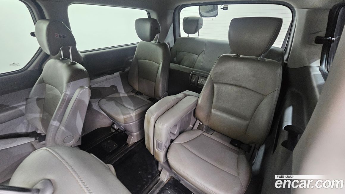 Hyundai Starex 2019